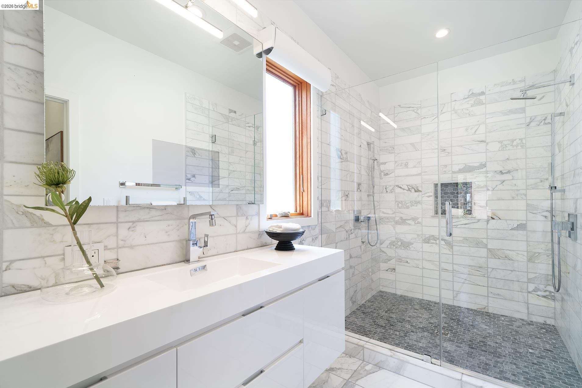 1908 Tenth Street Berkeley, CA 94710 - Photo 22 of 48