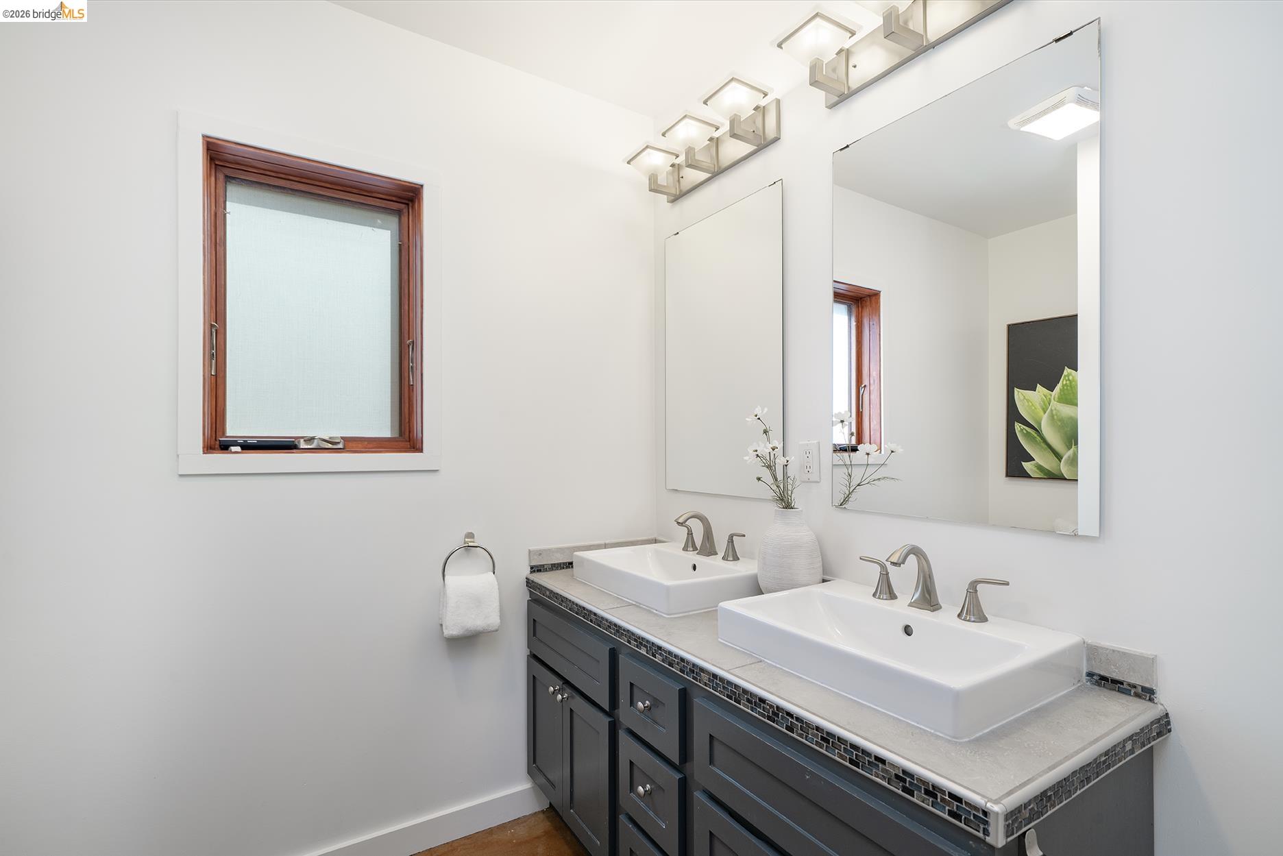 1908 Tenth Street Berkeley, CA 94710 - Photo 36 of 48