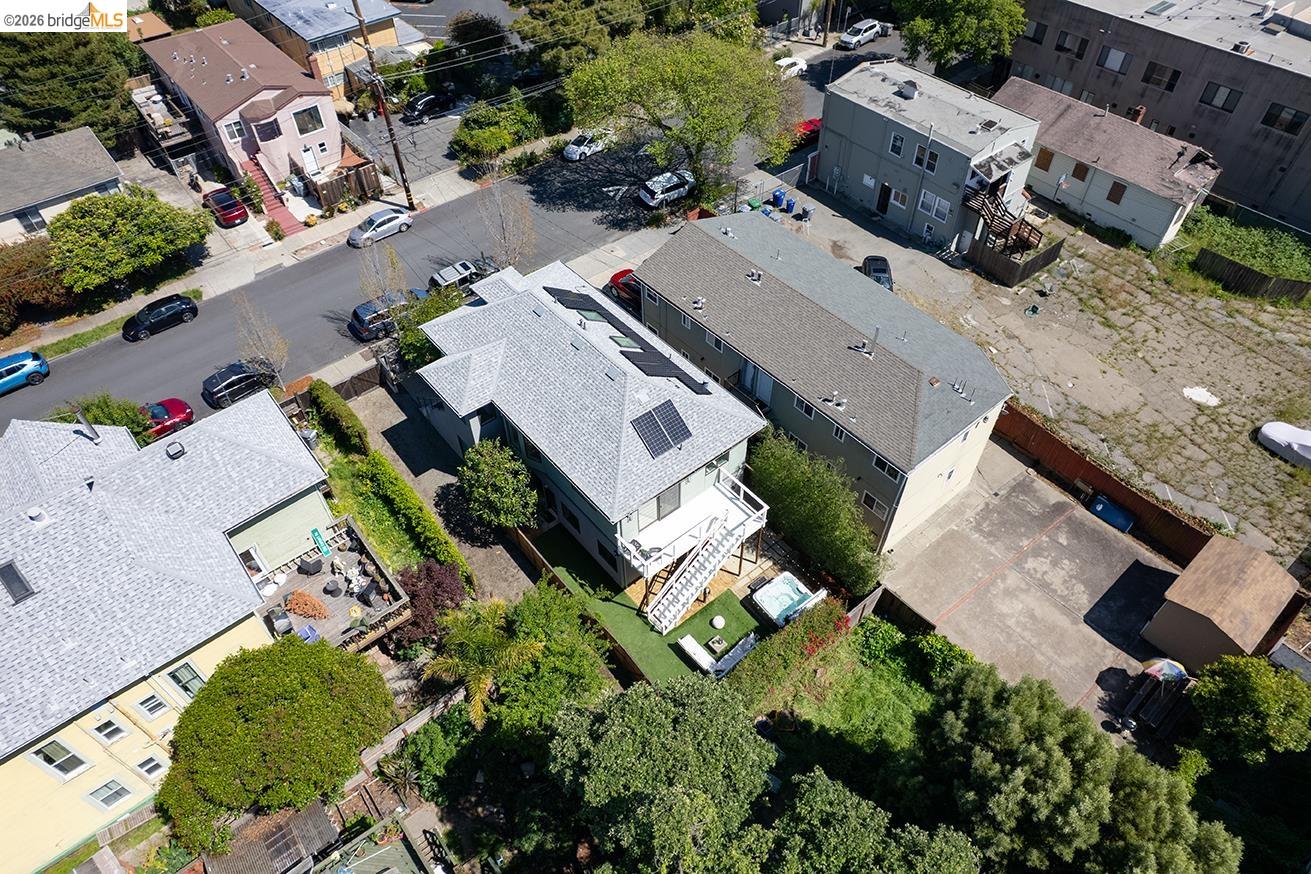 1908 Tenth Street Berkeley, CA 94710 - Photo 45 of 48