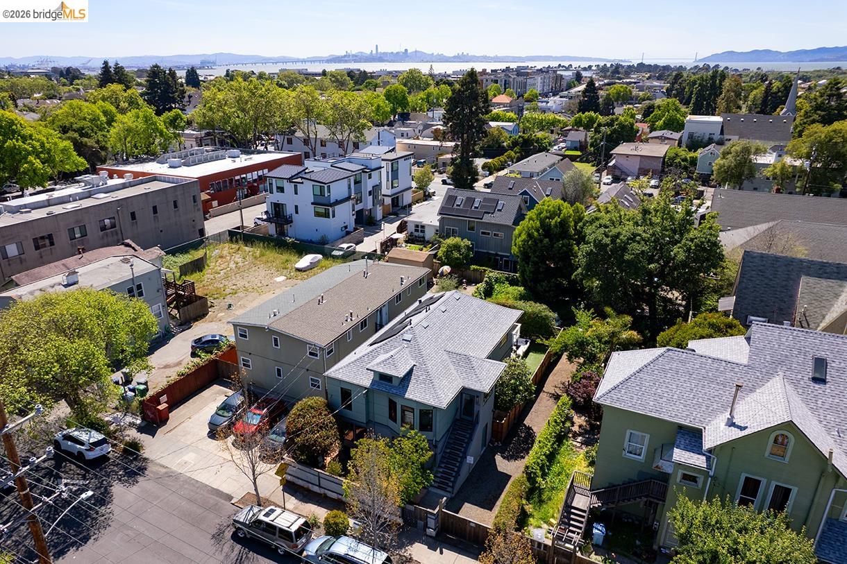 1908 Tenth Street Berkeley, CA 94710 - Photo 47 of 48