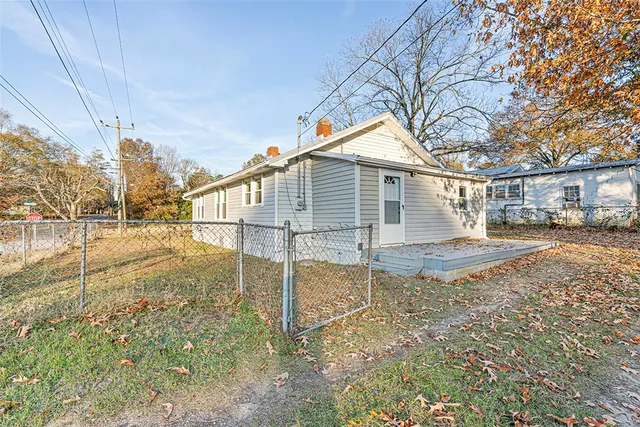 $115,000 | 306 East Savannah Street, Calhoun Falls, SC 29628