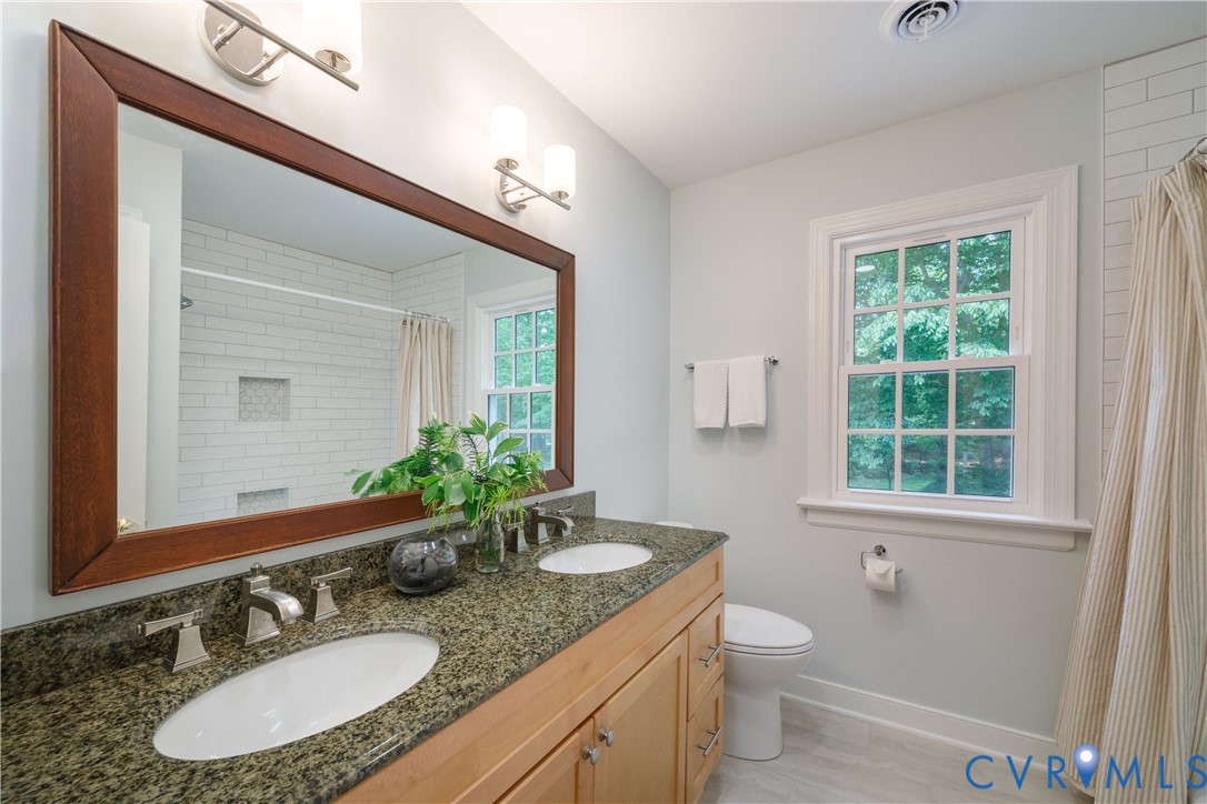 6 East Lower Tuckahoe Road Richmond, VA 23238 - Photo 41 of 54 Updated hall bath for the 3 guest bedrooms