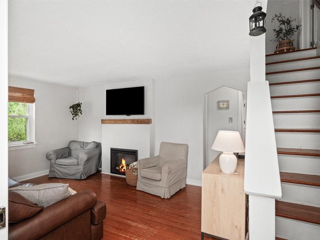 141 Manor Road Wexford, PA 15090 - Photo 2 of 29 Gallery Image 2