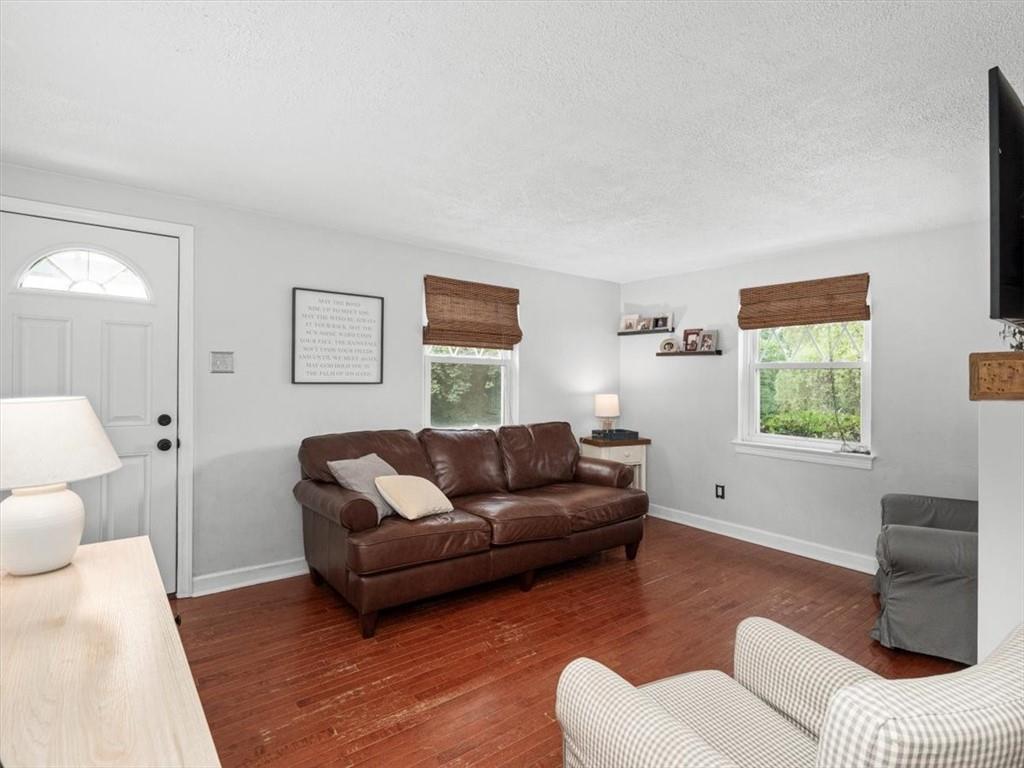 141 Manor Road Wexford, PA 15090 - Photo 5 of 29 Gallery Image 5