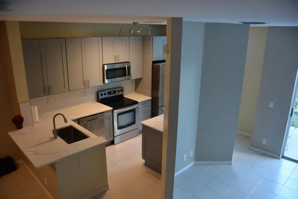 $2,900 | 4030 Northwest 90th Way, Sunrise, FL 33351