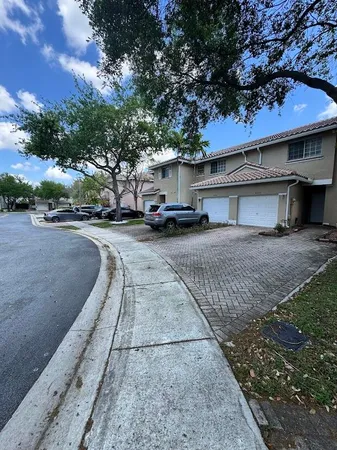 $2,900 | 4030 Northwest 90th Way, Sunrise, FL 33351