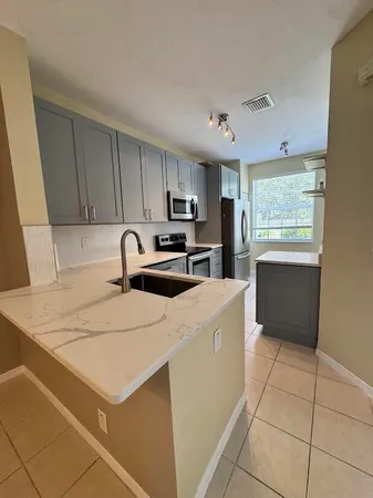 $2,900 | 4030 Northwest 90th Way, Sunrise, FL 33351