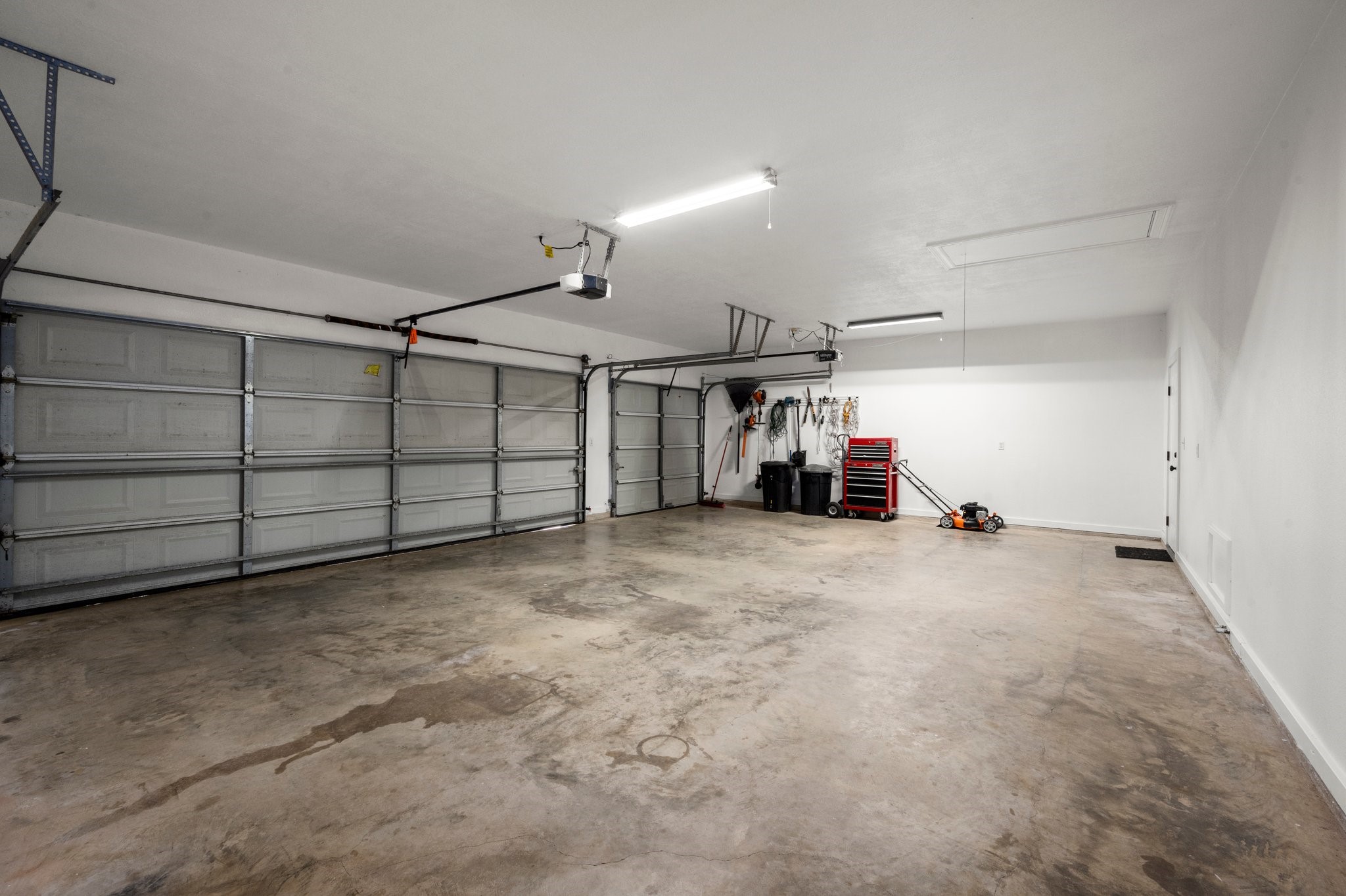 825 Walding Road Livingston, TX 77351 - Photo 30 of 50 a view of a garage