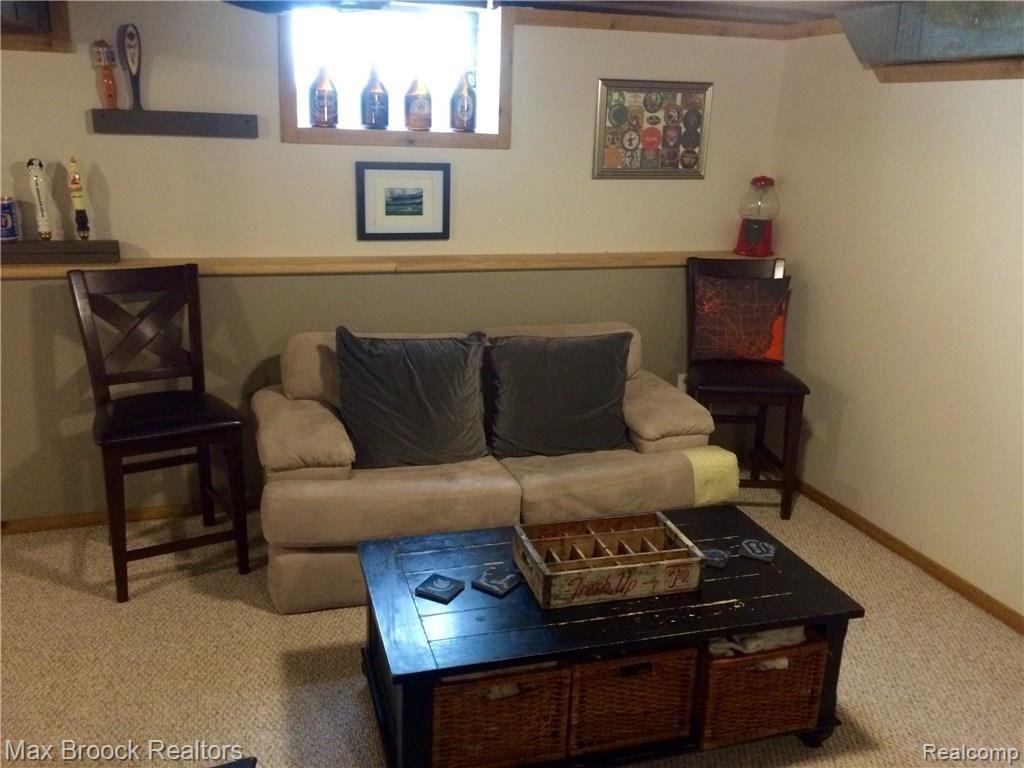 411 Maplehill Road Rochester, MI 48306 - Photo 17 of 19 Full finished basement