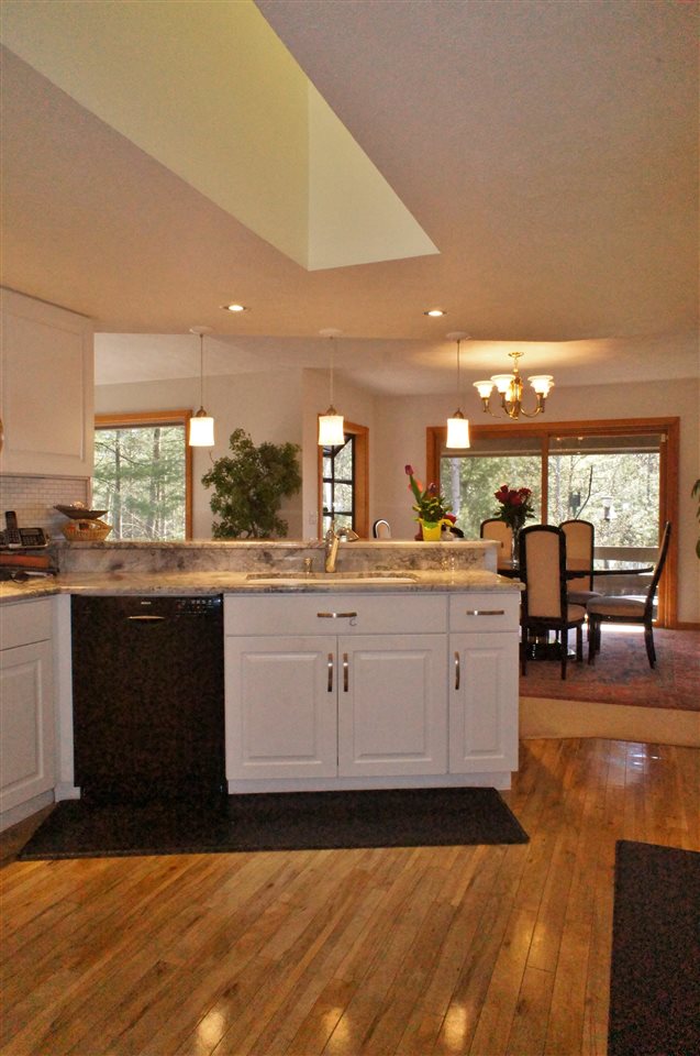6438 Mission Ridge Traverse City, MI 49686 - Photo 11 of 31 1831257-10.JPG