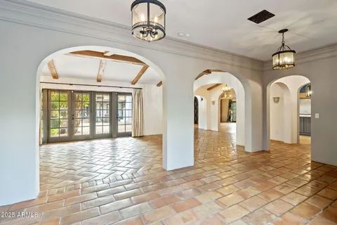 $2,850,000 | 135 East Maryland Avenue, Phoenix, AZ 85012