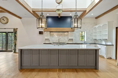 $2,850,000 | 135 East Maryland Avenue, Phoenix, AZ 85012