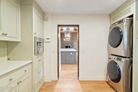 $2,850,000 | 135 East Maryland Avenue, Phoenix, AZ 85012