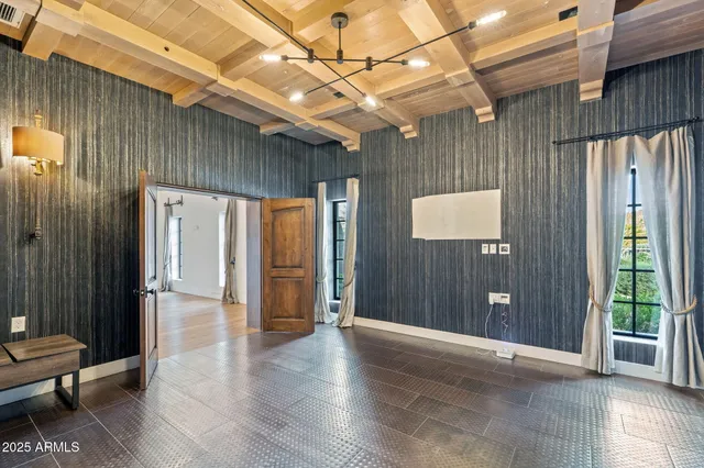 $2,850,000 | 135 East Maryland Avenue, Phoenix, AZ 85012