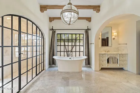 $2,850,000 | 135 East Maryland Avenue, Phoenix, AZ 85012