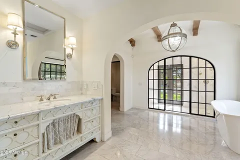 $2,850,000 | 135 East Maryland Avenue, Phoenix, AZ 85012