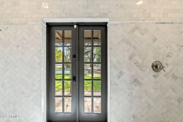 $2,850,000 | 135 East Maryland Avenue, Phoenix, AZ 85012