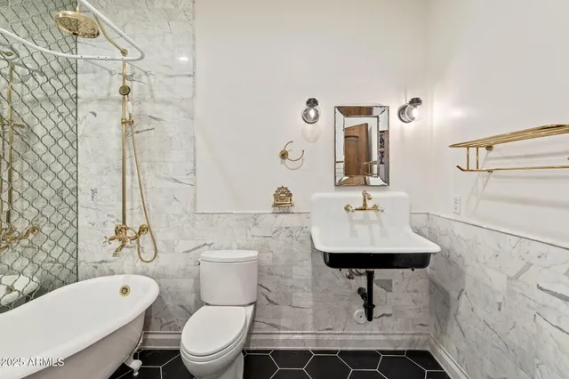 $2,850,000 | 135 East Maryland Avenue, Phoenix, AZ 85012