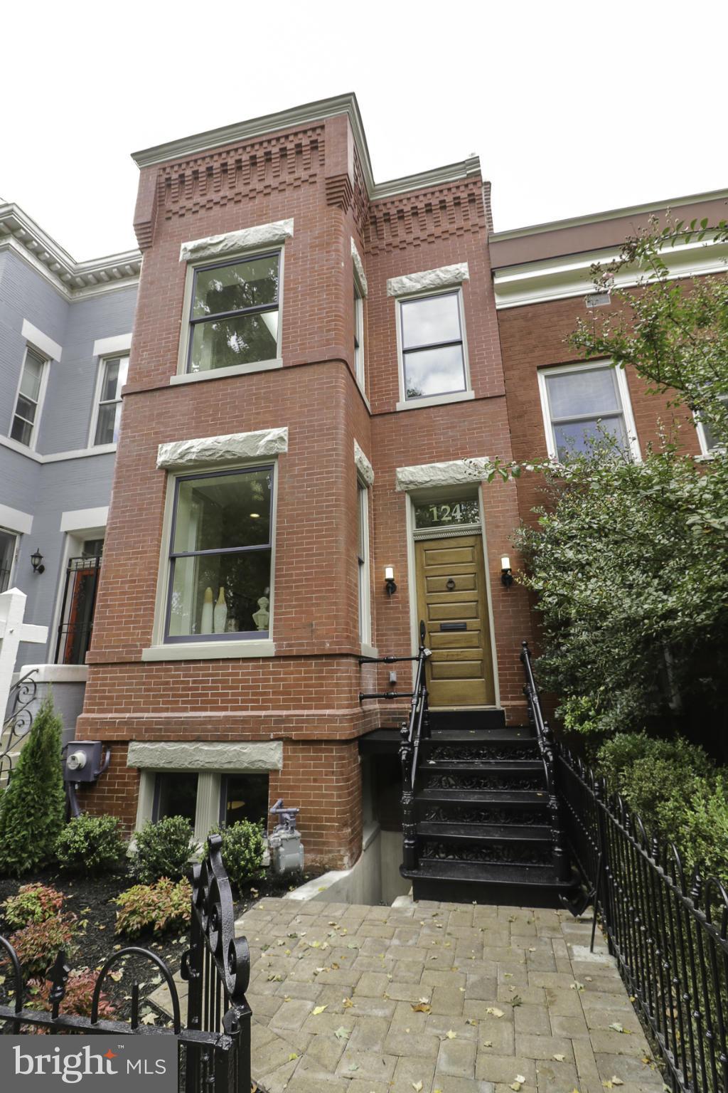 124 11th Street Northeast Washington, DC 20002 - Photo 1 of 30 front view of a house