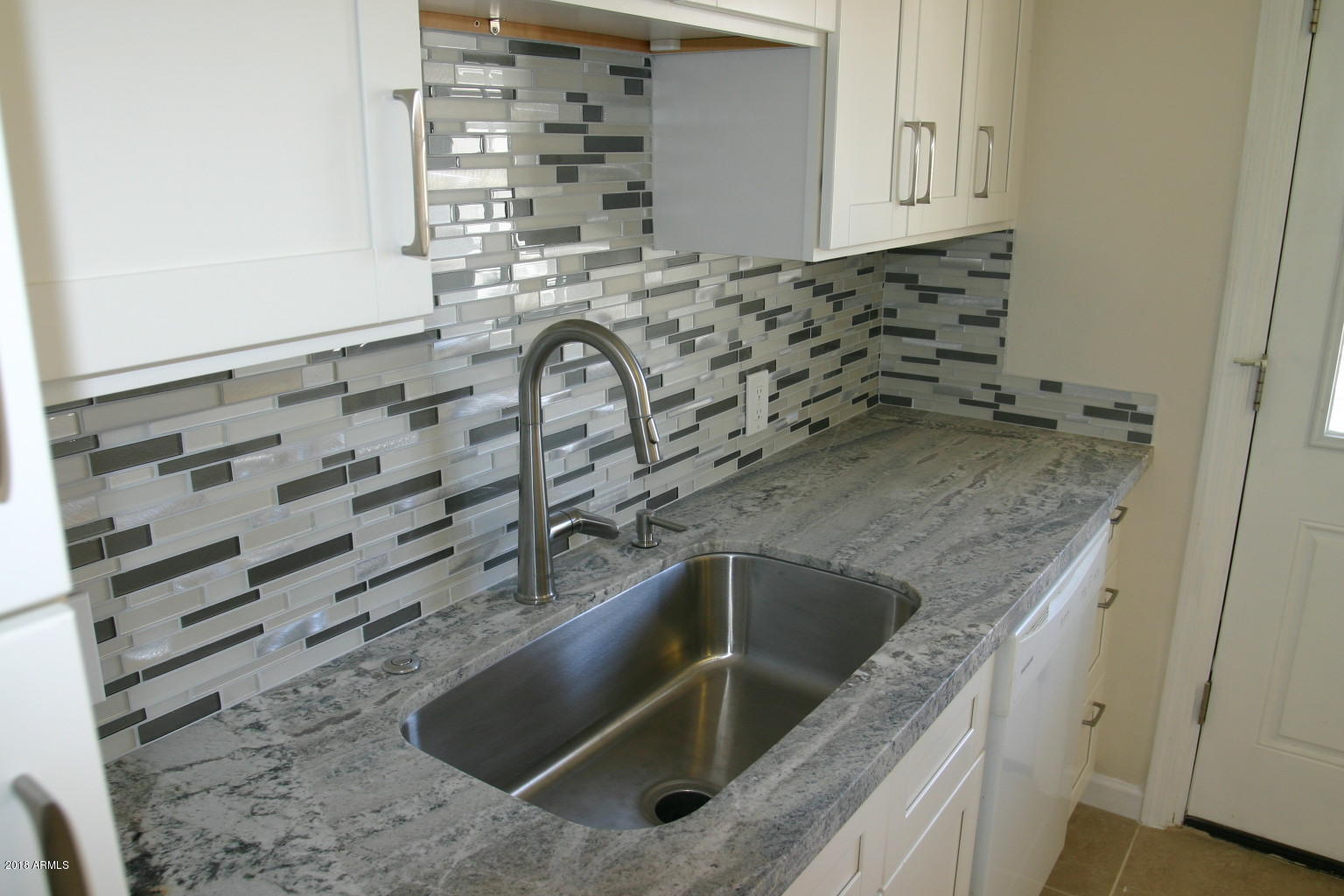 3312 East Coronado Road Phoenix, AZ 85008 - Photo 4 of 28 IMG_1043