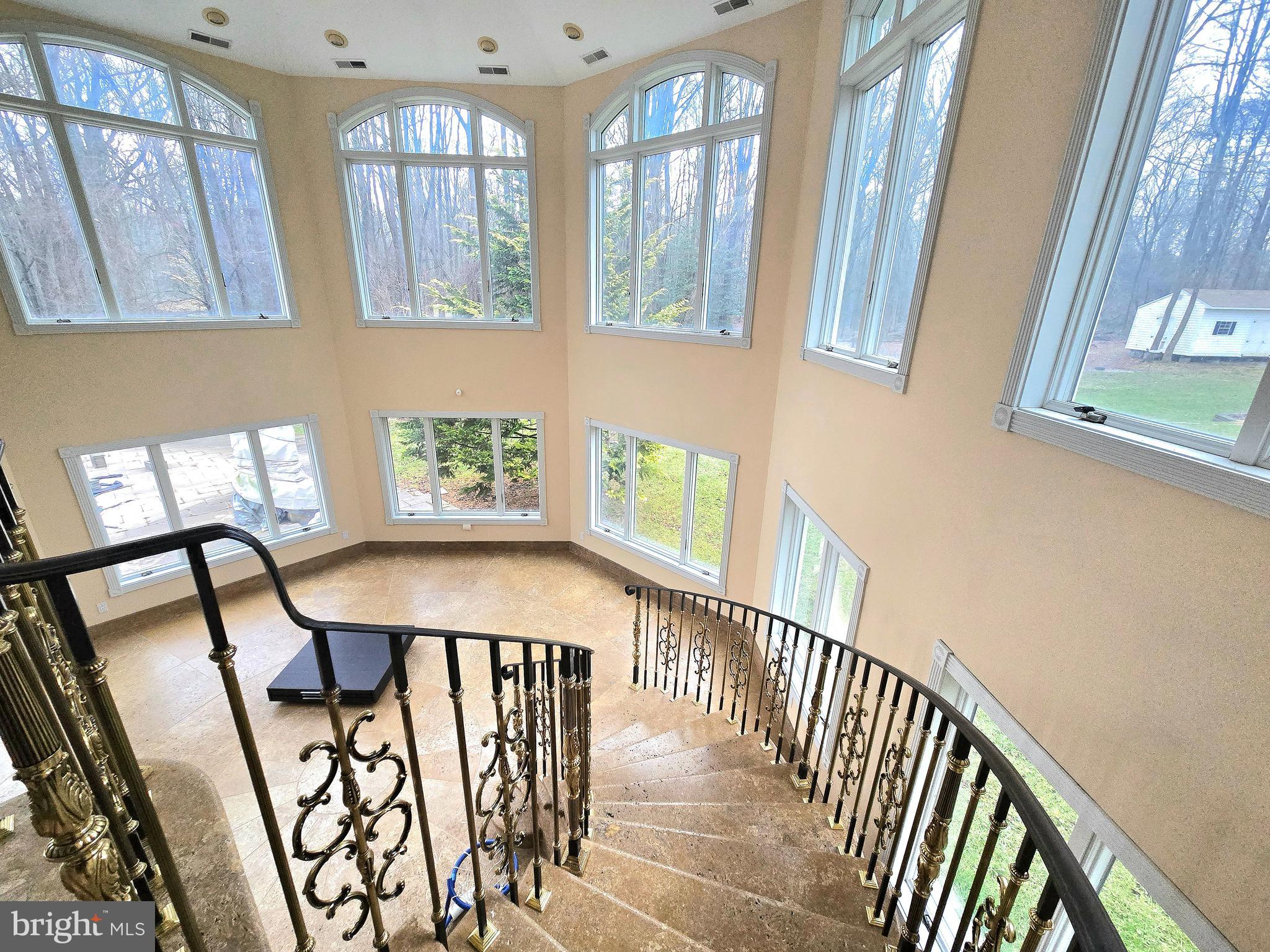 14 Carol Drive Clementon, NJ 08021 - Photo 4 of 26 a view of an entryway