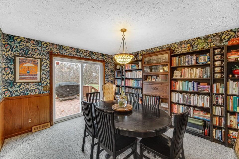 7960 East 173rd Avenue Hebron, IN 46341 - Photo 4 of 36 a dining room with furniture and window