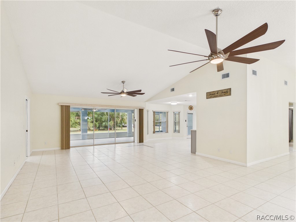 10274 North Rousseau Drive Dunnellon, FL 34433 - Photo 15 of 72