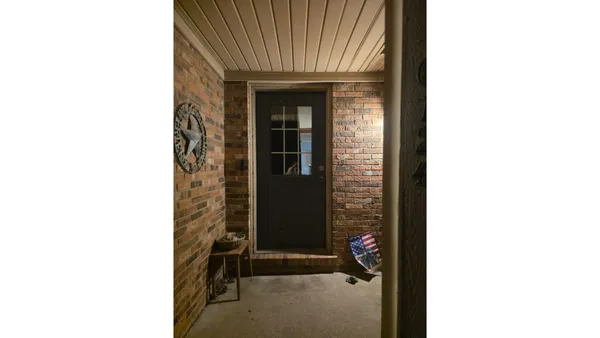 $185,000 | 6124 Cheshire Drive, Mount Vernon, IN 47620