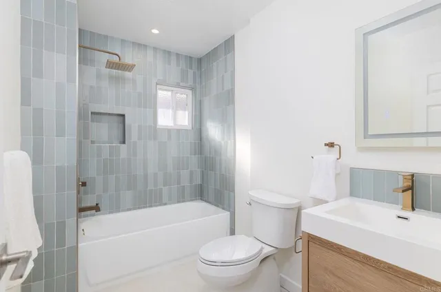 $1,549,000 | 1674 Evergreen Street, San Diego, CA 92106