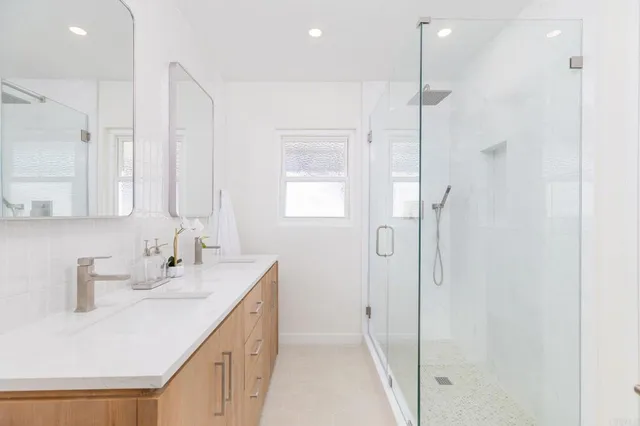 $1,549,000 | 1674 Evergreen Street, San Diego, CA 92106