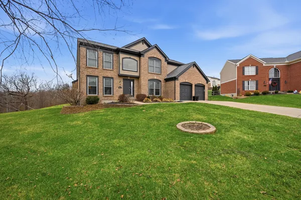 $3,200 | 1815 Mountainview Court, Florence, KY 41042