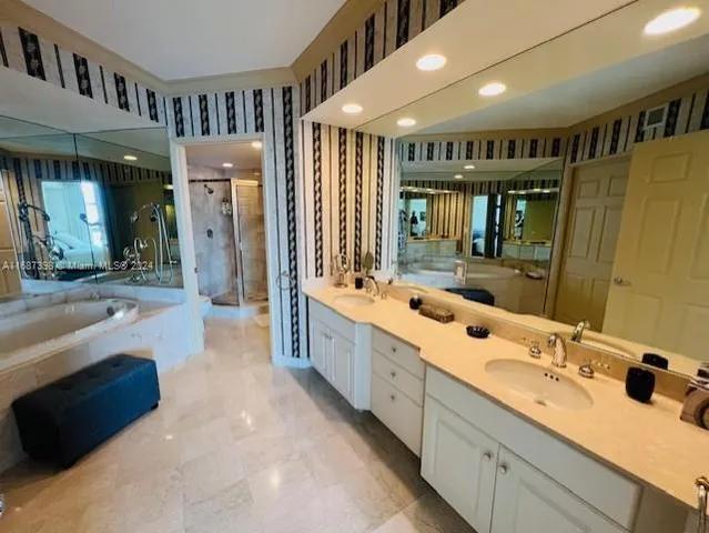 $5,700 | 3370 Hidden Bay Drive, Unit 1413, Aventura, FL 33180