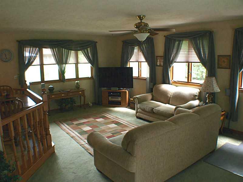2128 Heather Road Anderson, IN 46012 - Photo 9 of 21 Gallery Image 9