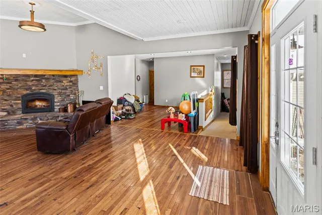 $249,000 | 1272 Northeast 700 Avenue, Roodhouse, IL 62082