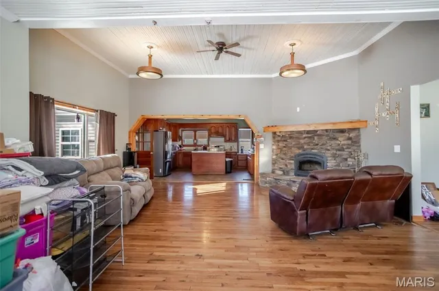 $249,000 | 1272 Northeast 700 Avenue, Roodhouse, IL 62082