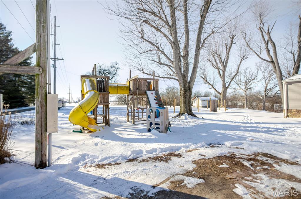 1272 Northeast 700 Avenue Roodhouse, IL 62082 - Photo 4 of 77