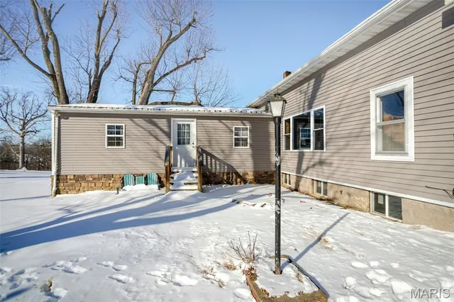 $249,000 | 1272 Northeast 700 Avenue, Roodhouse, IL 62082
