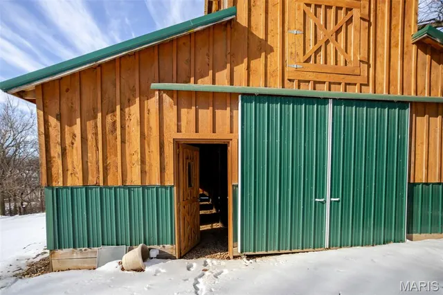 $249,000 | 1272 Northeast 700 Avenue, Roodhouse, IL 62082