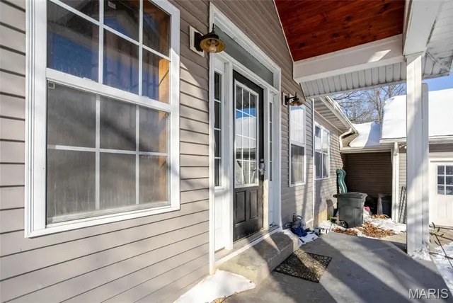 $249,000 | 1272 Northeast 700 Avenue, Roodhouse, IL 62082