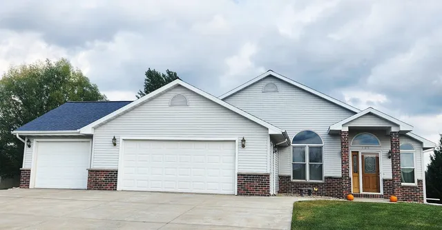 $459,900 | 109 J P Court, Eden, WI 53019