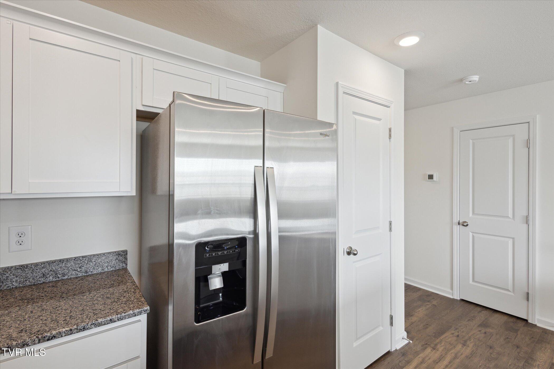 115 Raceday Center Drive, Unit F4 Bristol, TN 37618 - Photo 11 of 29 13-115-Raceday-Center-Dr-f-4-Bristol-TN-