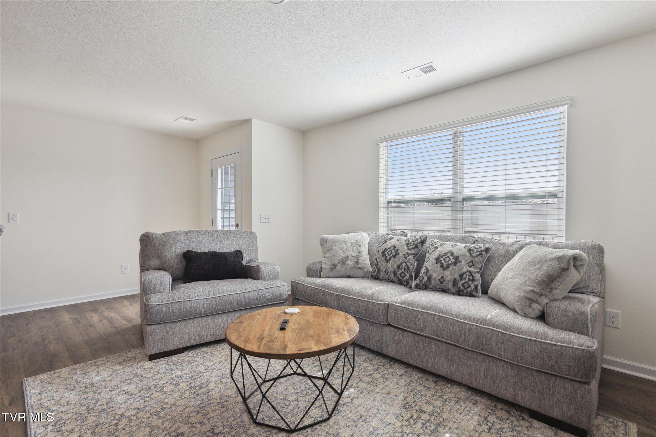 115 Raceday Center Drive, Unit F4 Bristol, TN 37618 - Photo 4 of 29 06-115-Raceday-Center-Dr-f-4-Bristol-TN-