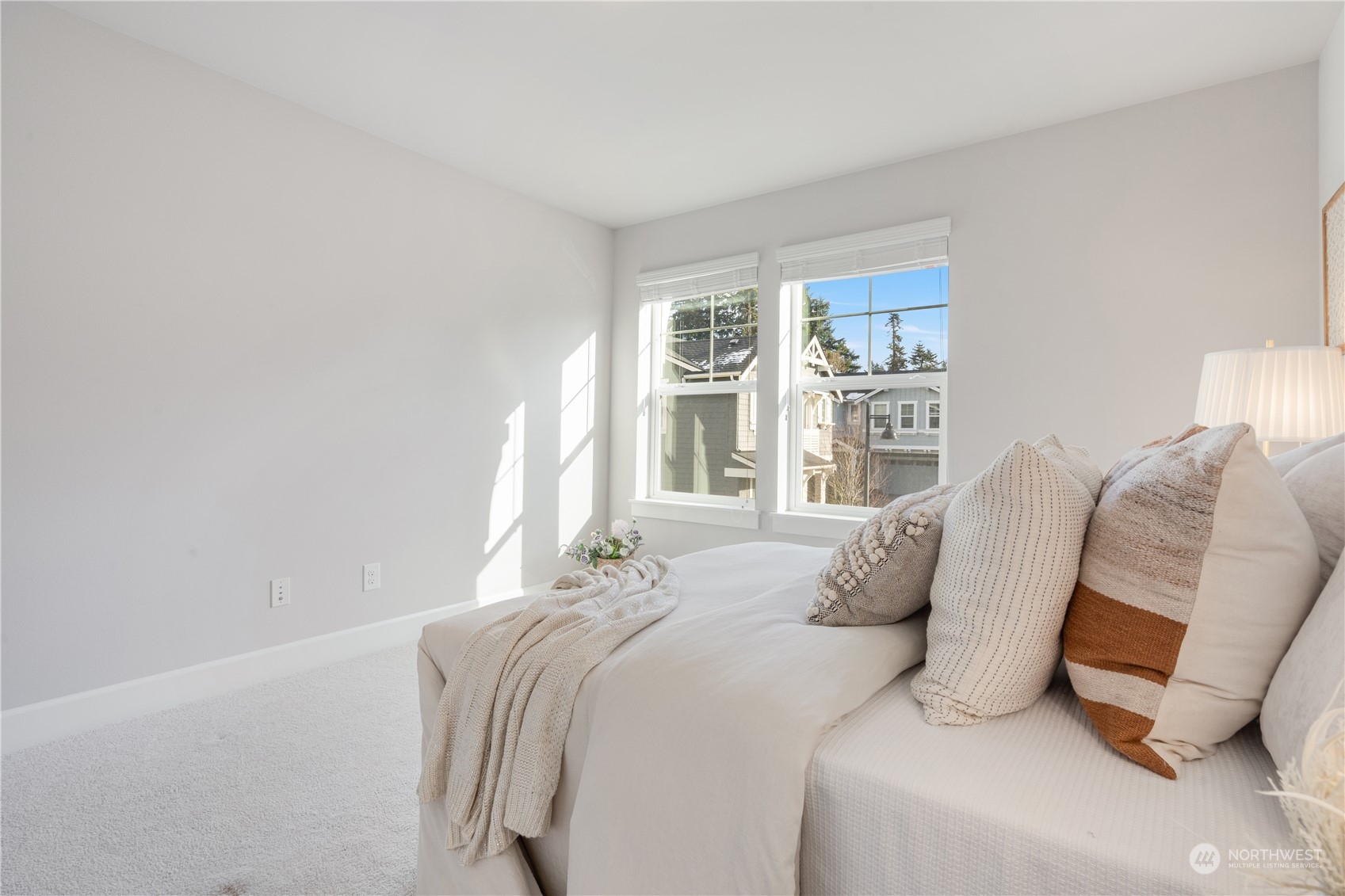 19033 84th Place Northeast Bothell, WA 98011 - Photo 34 of 40 Gallery Image 34