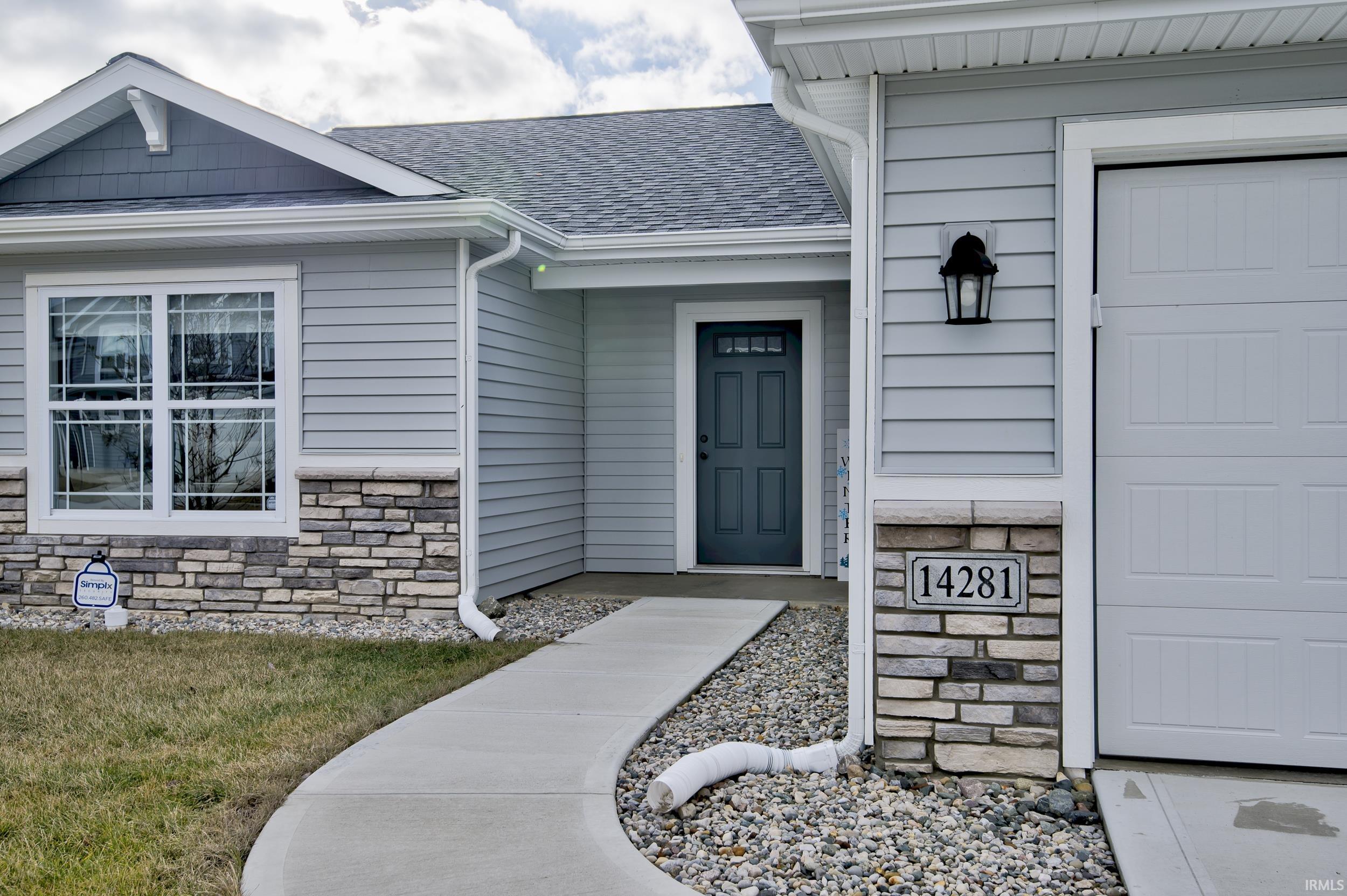 14281 Rimini Cove Fort Wayne, IN 46814 - Photo 3 of 32 Gallery Image 3