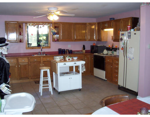 20 Hoover Road Hanover, MA 02339 - Photo 3 of 4 Gallery Image 3