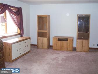 693 Old Porter Road Bear, DE 19701 - Photo 4 of 12 Gallery Image 4