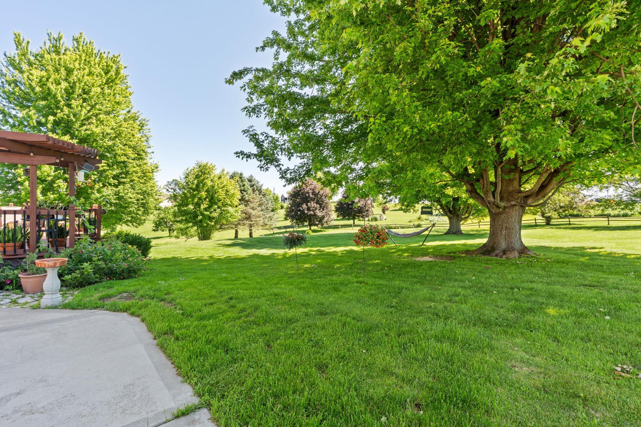 4032 Twin Ridgeway, WI 53582 - Photo 7 of 55 Gallery Image 7