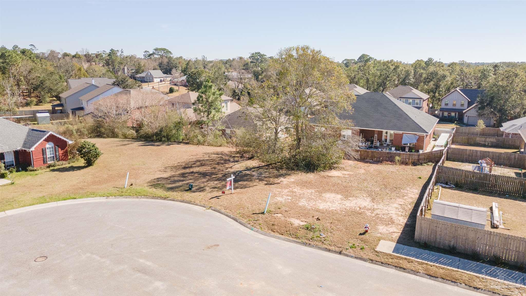 670 Farmington Road Pensacola, FL 32504 - Photo 2 of 16 Gallery Image 2