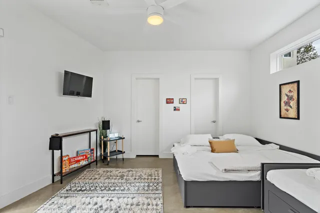 a view of a workspace with furniture