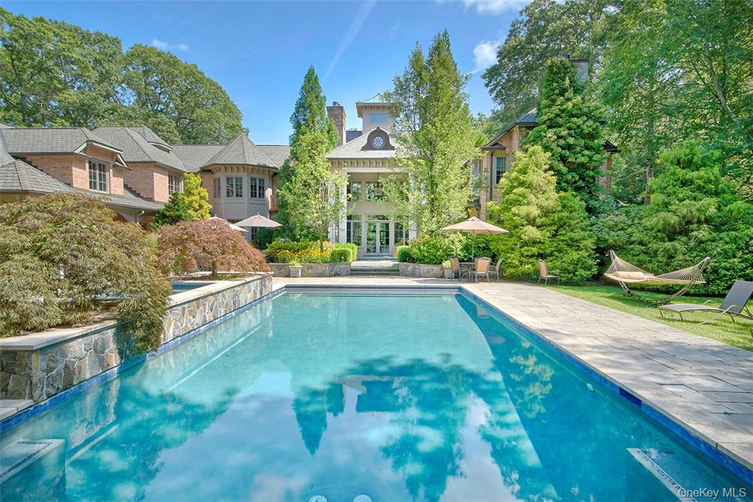 301 Whippoorwill Road Chappaqua, NY 10514 - Photo 2 of 19